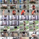 Japanese Outdoors Pooping, Piss and Enema